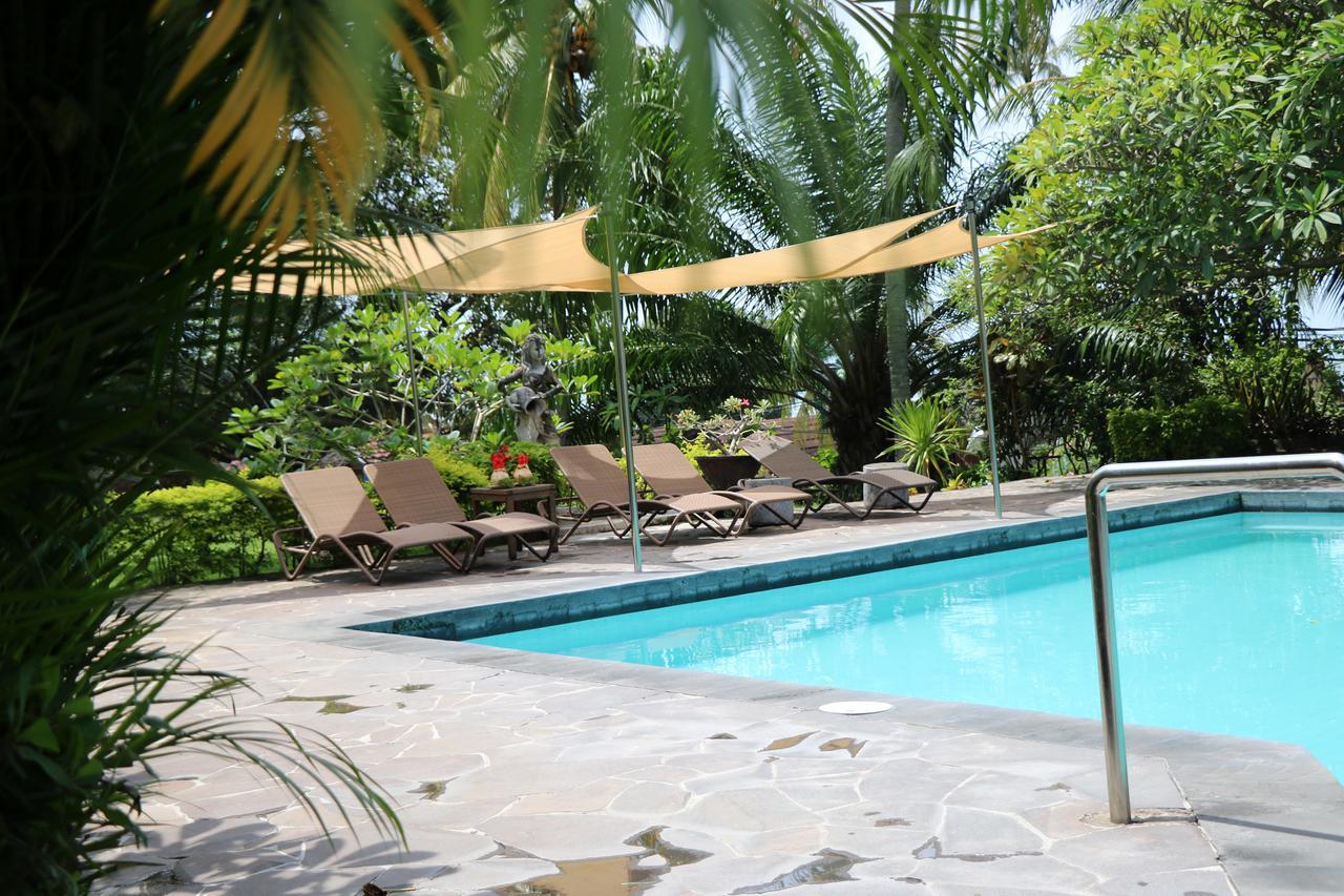 Puri Bunga Beach Cottages Senggigi Luaran gambar